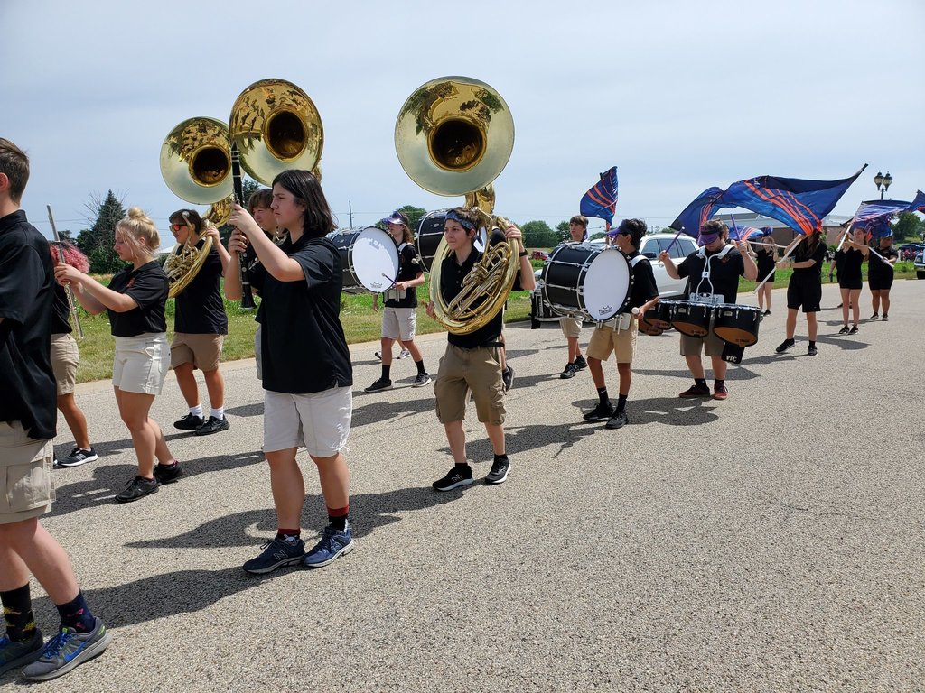 MCHS Marching Band at Lakemoor parade