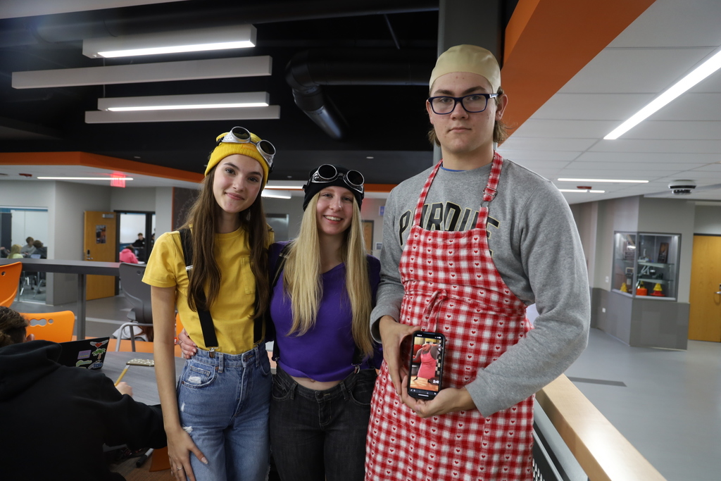 Students dressed as minions and Gru